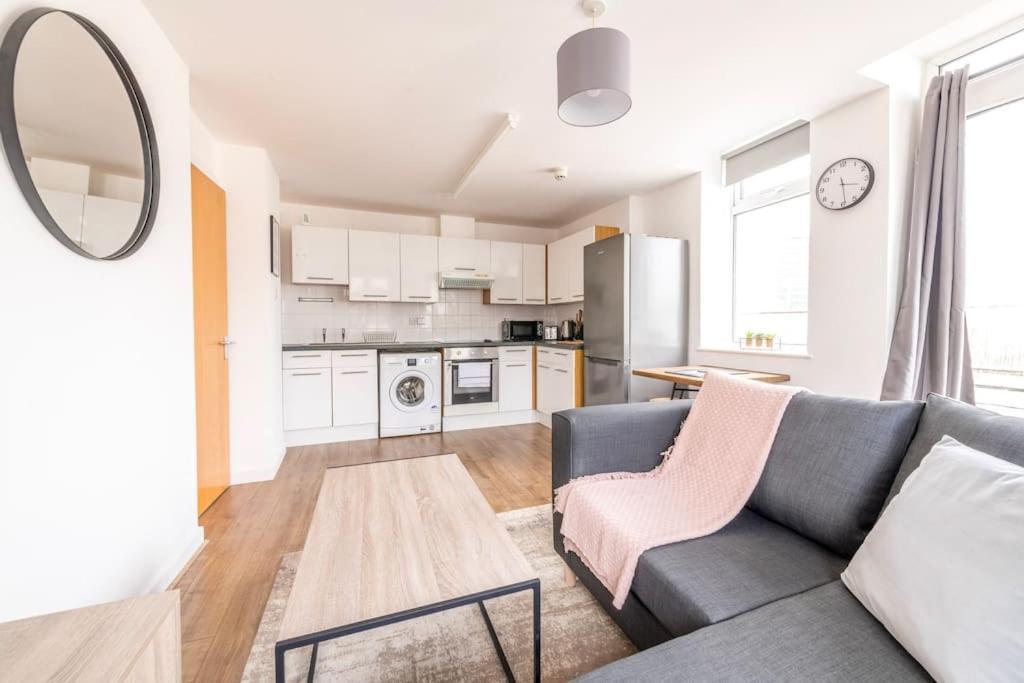 Baldwin Penthouse By Prescott Apartments Бристол Екстериор снимка